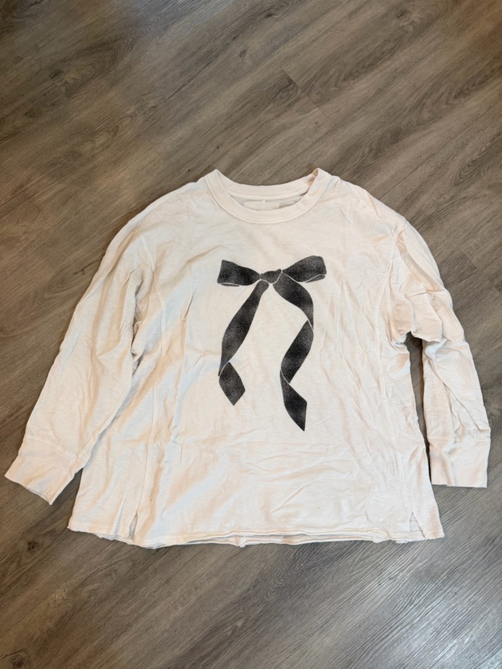 aerie Cream Long Sleeve Tee with Black Bow Print